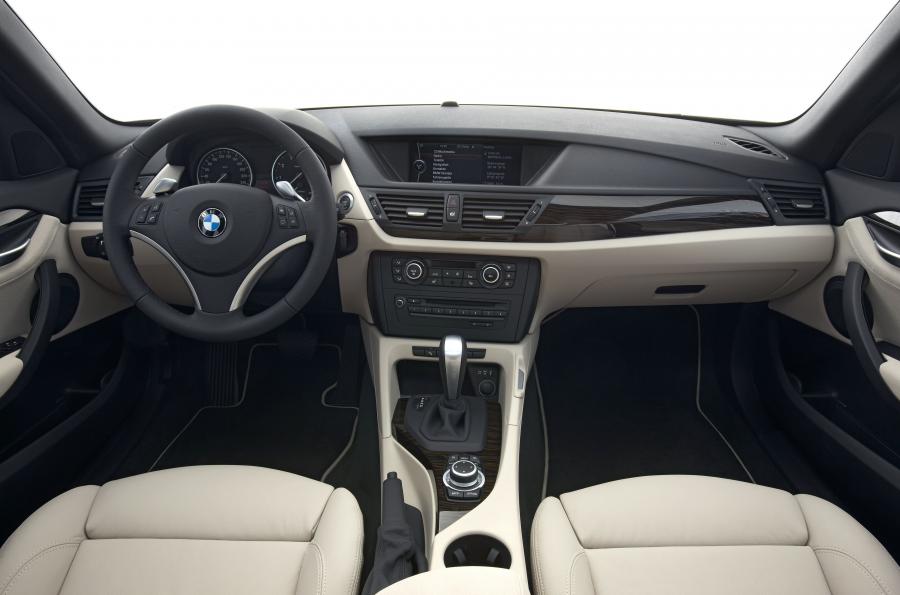  BMW X1 2009 года  (фото 22 из 190)